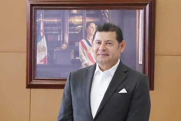 Descalifica Armenta a mujeres