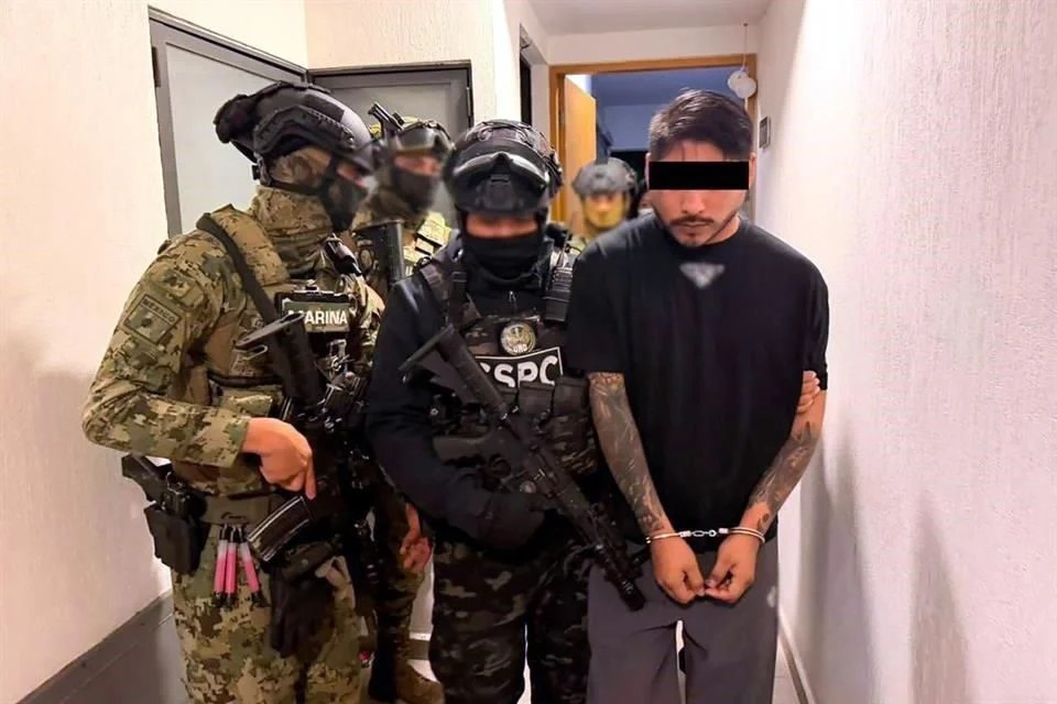 El Cromo ordered held on federal firearms and drug allegations