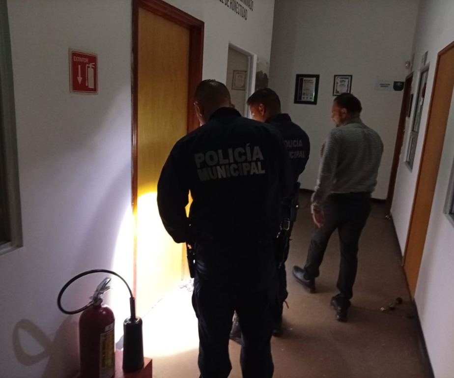 Intentan extorsionar a trabajadora de Servicios Públicos y la obligan a buscar dinero en oficinas – Contacto Hoy
