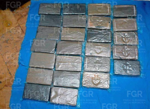 Vinculan a proceso a José 'N' por transportar casi 25 kilos de cocaína en el aeropuerto de Cancún - Noticaribe