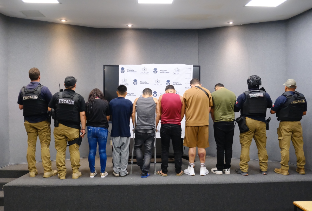 Eight men rescued in Tecalitlán operation