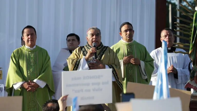 Bishop leads Mass before Sinaloa peace march