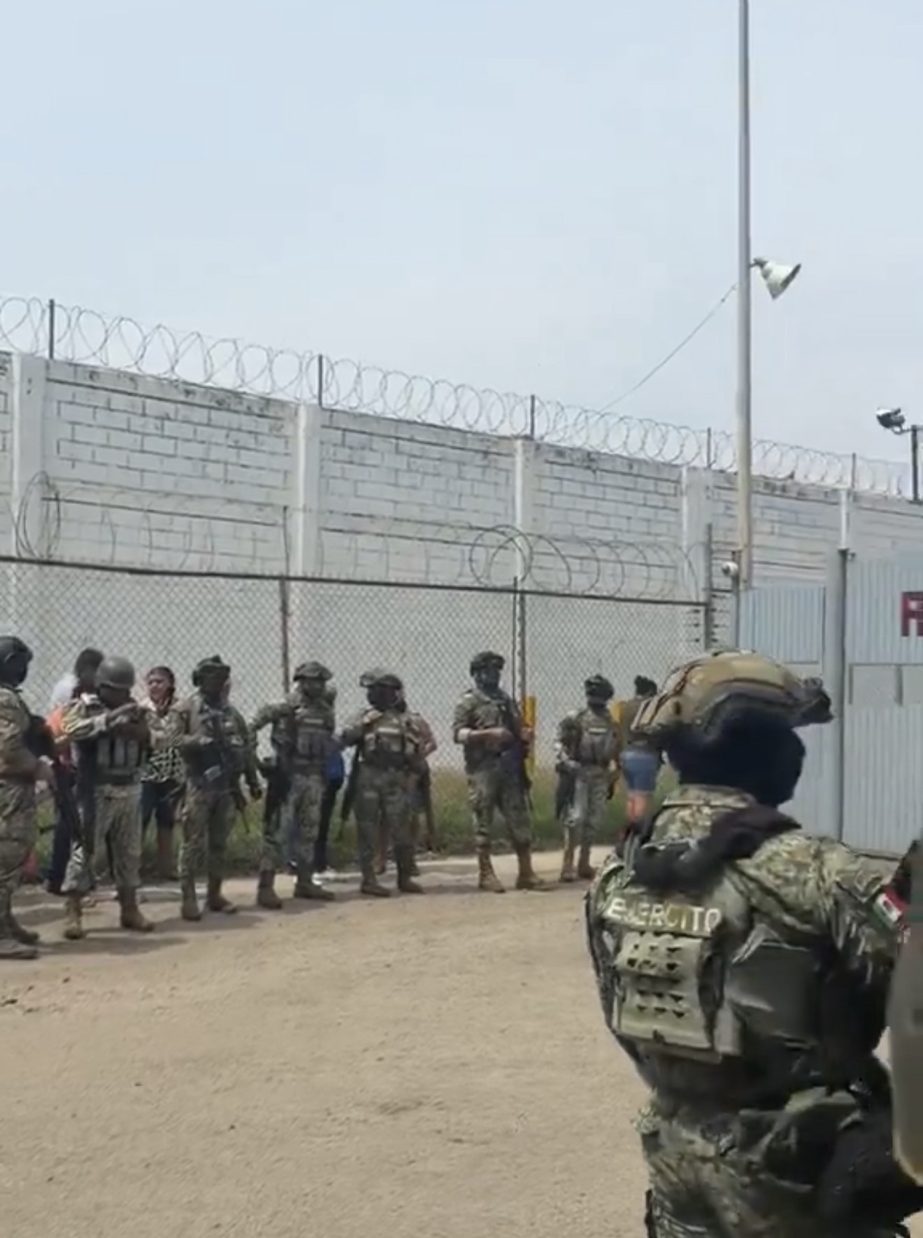 El Owen Killed During Visiting Hours at Mazatlán Prison